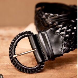 NWOT - Sezane Jacques belt - size 80